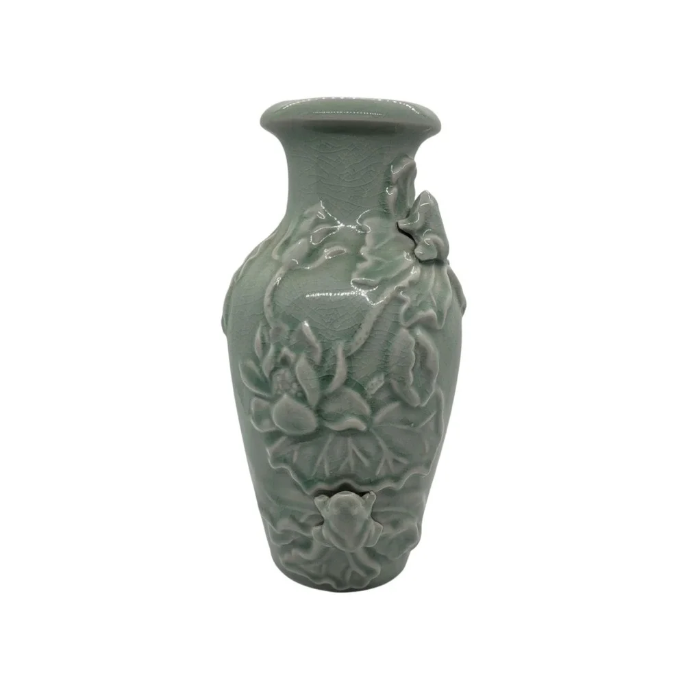 Vintage Celadon Green Crackle Glaze Porcelain Lotus Frog Relief Vase 9 Inch